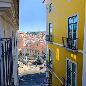 Your Floor In Bairro Alto Appartamento