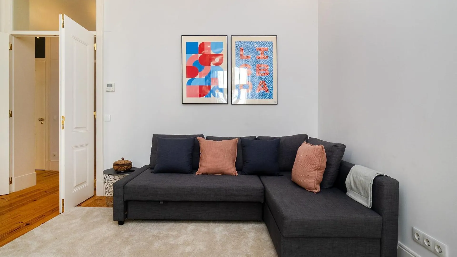 Apartment Whome Elegant Stay In Lisbons Historic Downtown