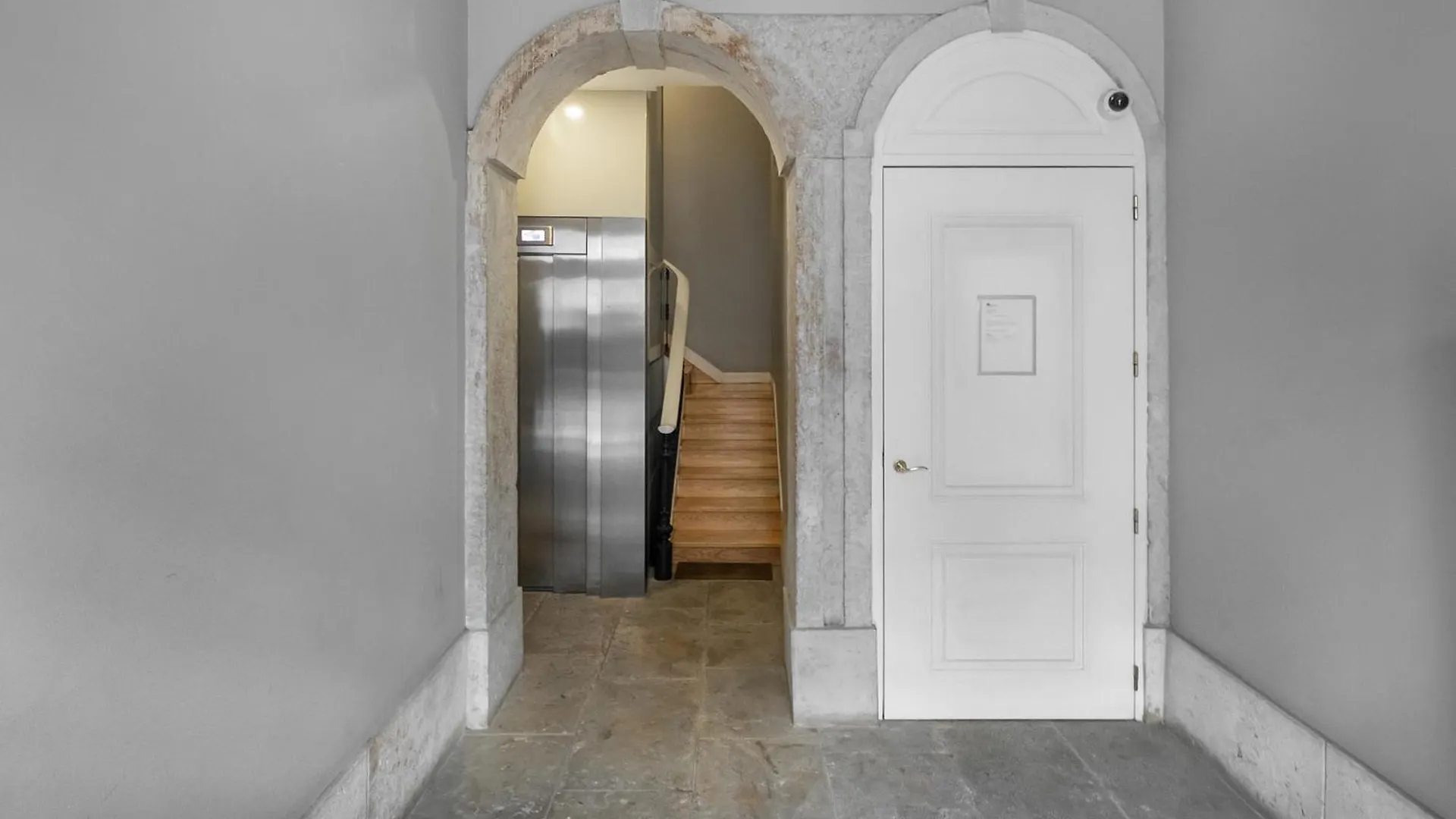 Apartment Whome Elegant Stay In Lisbons Historic Downtown